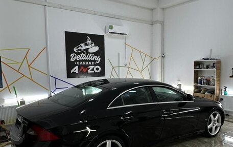 Mercedes-Benz CLS, 2005 год, 500 000 рублей, 10 фотография