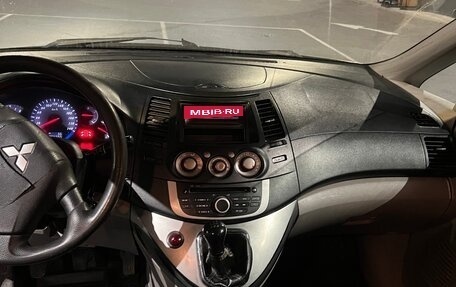 Mitsubishi Grandis, 2008 год, 390 000 рублей, 11 фотография