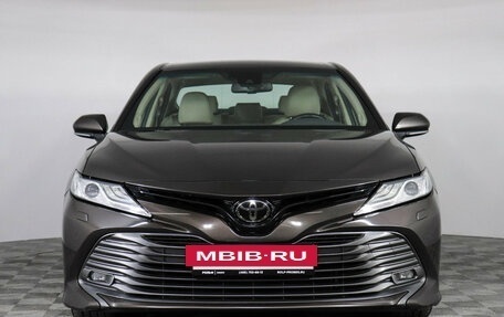 Toyota Camry, 2019 год, 2 859 000 рублей, 2 фотография