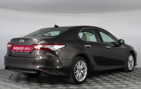 Toyota Camry, 2019 год, 2 859 000 рублей, 5 фотография
