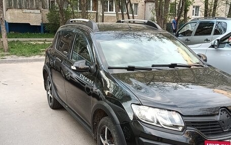 Renault Sandero II рестайлинг, 2017 год, 700 000 рублей, 2 фотография