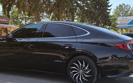 Hyundai Sonata VIII, 2021 год, 2 700 000 рублей, 6 фотография