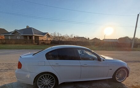 BMW 3 серия, 2011 год, 1 150 000 рублей, 4 фотография