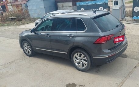 Volkswagen Tiguan II, 2021 год, 3 300 000 рублей, 5 фотография