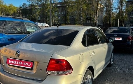 Volkswagen Polo VI (EU Market), 2011 год, 730 000 рублей, 22 фотография