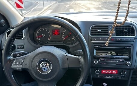 Volkswagen Polo VI (EU Market), 2011 год, 730 000 рублей, 7 фотография