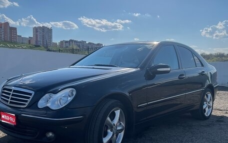Mercedes-Benz C-Класс, 2005 год, 750 000 рублей, 1 фотография