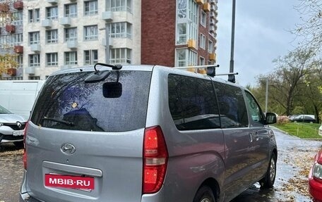 Hyundai Grand Starex Grand Starex I рестайлинг 2, 2012 год, 1 550 000 рублей, 3 фотография
