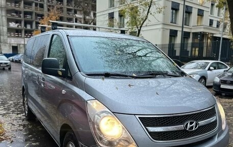 Hyundai Grand Starex Grand Starex I рестайлинг 2, 2012 год, 1 550 000 рублей, 4 фотография