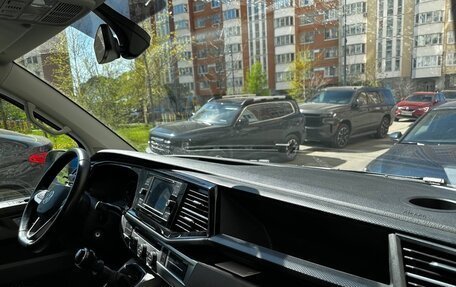 Volkswagen Caravelle T6 рестайлинг, 2021 год, 7 700 000 рублей, 14 фотография