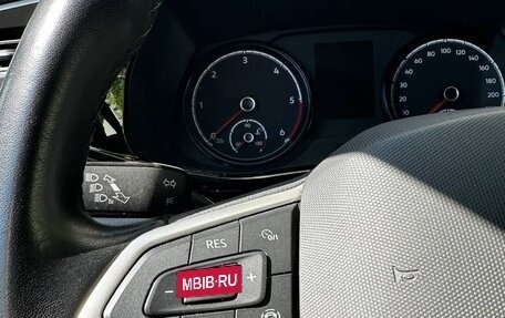 Volkswagen Caravelle T6 рестайлинг, 2021 год, 7 700 000 рублей, 17 фотография