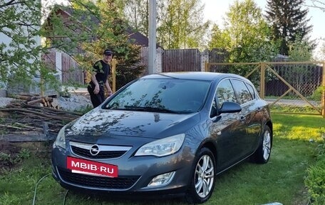 Opel Astra J, 2011 год, 680 000 рублей, 8 фотография