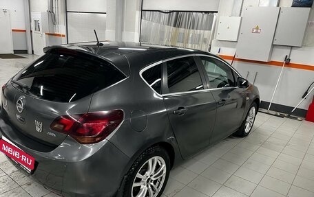Opel Astra J, 2011 год, 680 000 рублей, 4 фотография