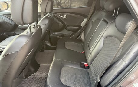 Hyundai ix35 I рестайлинг, 2012 год, 1 300 000 рублей, 13 фотография