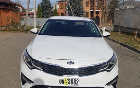 KIA Optima IV, 2018 год, 2 000 000 рублей, 7 фотография