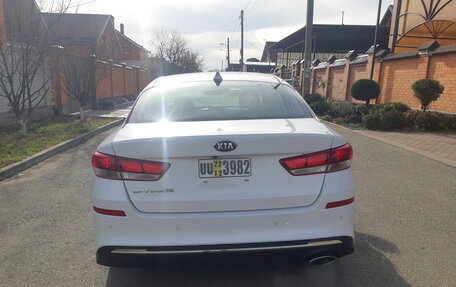 KIA Optima IV, 2018 год, 2 000 000 рублей, 8 фотография
