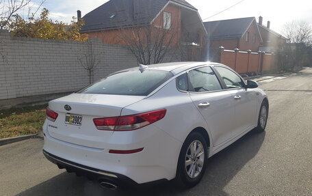 KIA Optima IV, 2018 год, 2 000 000 рублей, 9 фотография