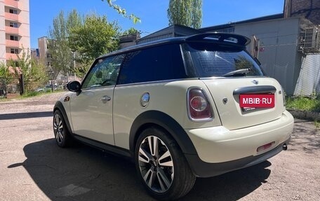 MINI Hatch, 2011 год, 900 000 рублей, 11 фотография