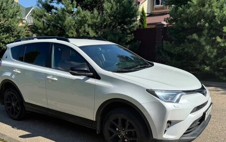 Toyota RAV4, 2019 год, 2 880 000 рублей, 5 фотография