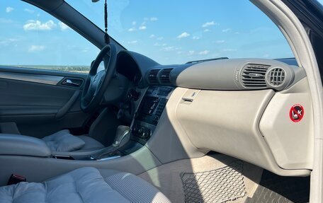 Mercedes-Benz C-Класс, 2005 год, 750 000 рублей, 11 фотография