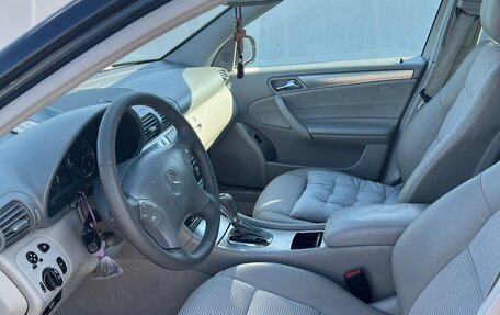 Mercedes-Benz C-Класс, 2005 год, 750 000 рублей, 10 фотография