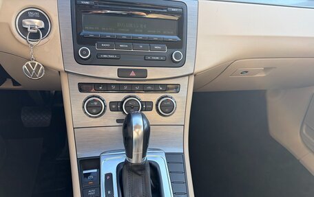 Volkswagen Passat B7, 2012 год, 895 000 рублей, 12 фотография