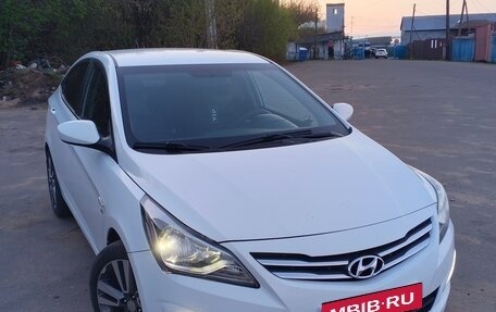 Hyundai Solaris II рестайлинг, 2014 год, 970 000 рублей, 1 фотография
