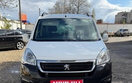 Peugeot Partner II рестайлинг 2, 2016 год, 1 150 000 рублей, 1 фотография