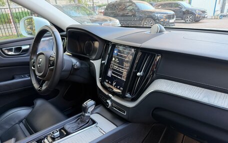 Volvo XC60 II, 2019 год, 3 600 000 рублей, 7 фотография