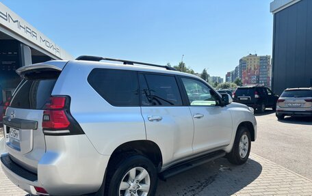 Toyota Land Cruiser Prado 150 рестайлинг 2, 2015 год, 3 200 000 рублей, 4 фотография