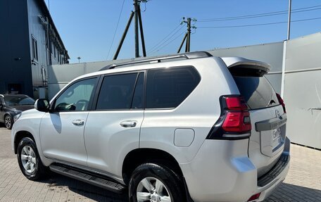 Toyota Land Cruiser Prado 150 рестайлинг 2, 2015 год, 3 200 000 рублей, 6 фотография