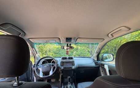 Toyota Land Cruiser Prado 150 рестайлинг 2, 2015 год, 3 200 000 рублей, 9 фотография