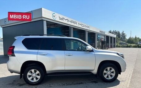 Toyota Land Cruiser Prado 150 рестайлинг 2, 2015 год, 3 200 000 рублей, 3 фотография