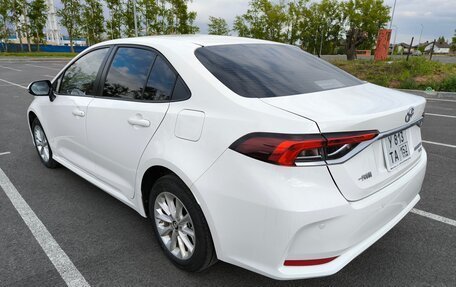 Toyota Corolla, 2021 год, 1 950 000 рублей, 4 фотография