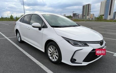 Toyota Corolla, 2021 год, 1 950 000 рублей, 2 фотография