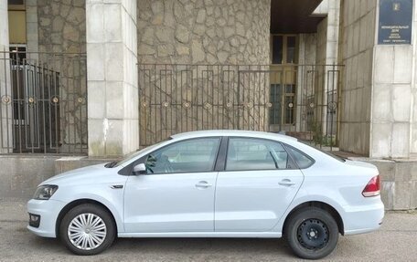 Volkswagen Polo VI (EU Market), 2018 год, 980 000 рублей, 2 фотография