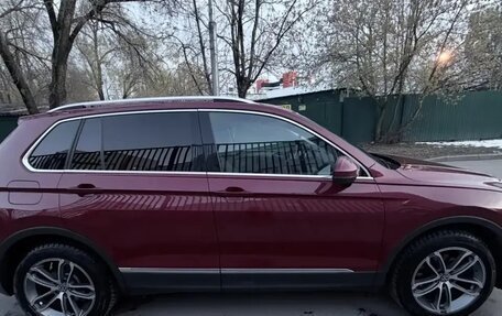 Volkswagen Tiguan II, 2017 год, 2 440 000 рублей, 5 фотография