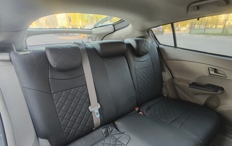 Honda Insight II рестайлинг, 2010 год, 820 000 рублей, 17 фотография