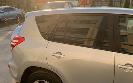 Toyota RAV4, 2011 год, 1 450 000 рублей, 4 фотография