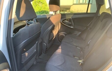 Toyota RAV4, 2011 год, 1 450 000 рублей, 6 фотография