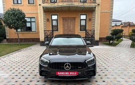 Mercedes-Benz E-Класс, 2021 год, 5 350 000 рублей, 2 фотография