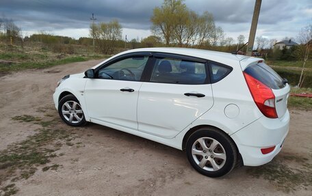 Hyundai Solaris II рестайлинг, 2011 год, 795 000 рублей, 14 фотография