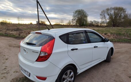 Hyundai Solaris II рестайлинг, 2011 год, 795 000 рублей, 11 фотография