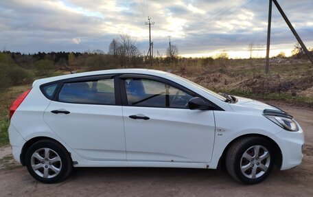 Hyundai Solaris II рестайлинг, 2011 год, 795 000 рублей, 9 фотография