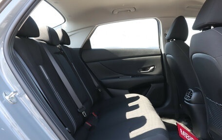 Hyundai Elantra, 2022 год, 2 190 000 рублей, 10 фотография