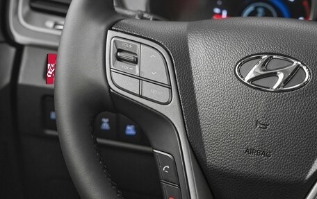 Hyundai Santa Fe III рестайлинг, 2013 год, 1 699 000 рублей, 12 фотография