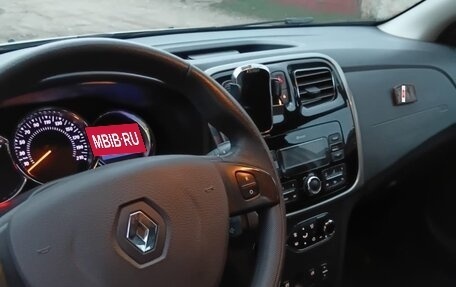 Renault Sandero II рестайлинг, 2017 год, 1 200 000 рублей, 8 фотография