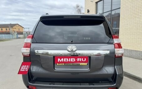 Toyota Land Cruiser Prado 150 рестайлинг 2, 2016 год, 3 600 000 рублей, 7 фотография