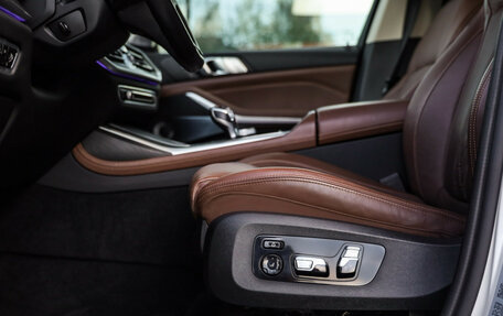 BMW X7, 2021 год, 8 999 000 рублей, 28 фотография