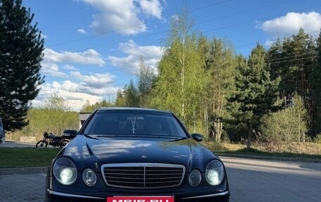 Mercedes-Benz E-Класс, 2002 год, 740 000 рублей, 3 фотография